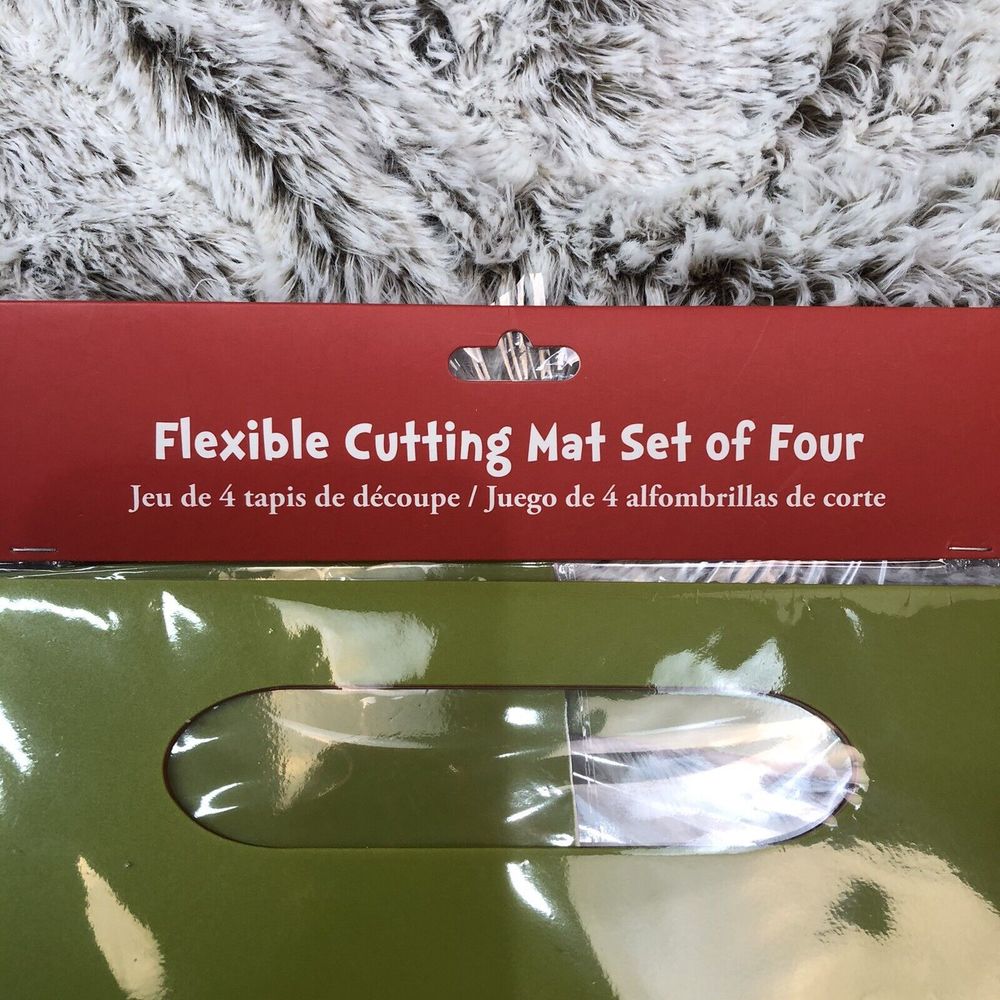 Grinch cutting boards - Picture 5 of 7